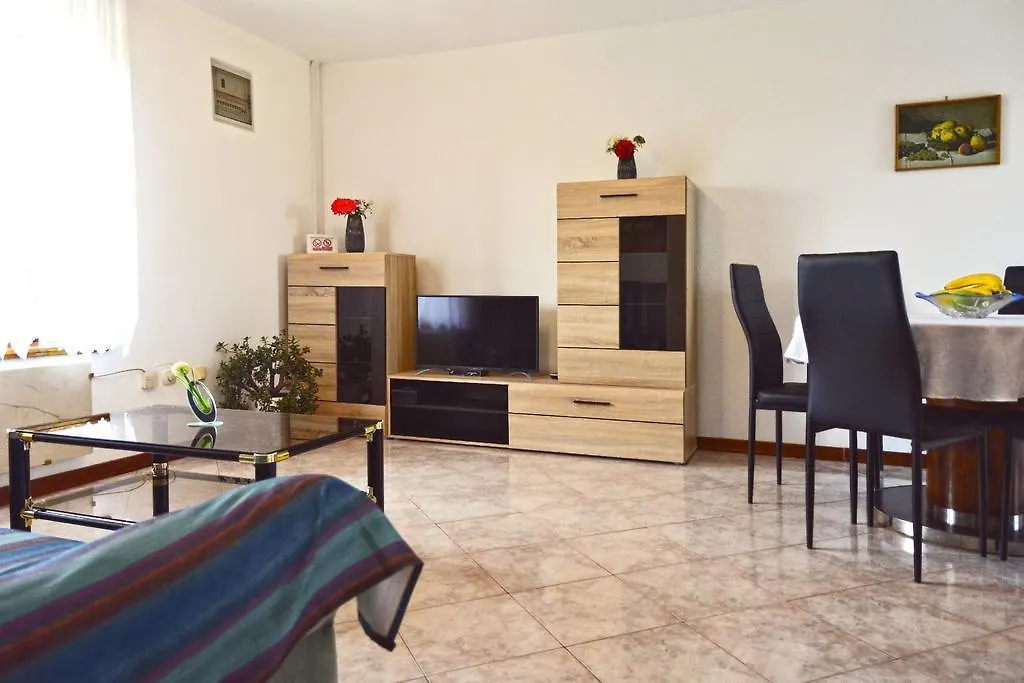 Apartment Milena Umago 0*,  Croácia
